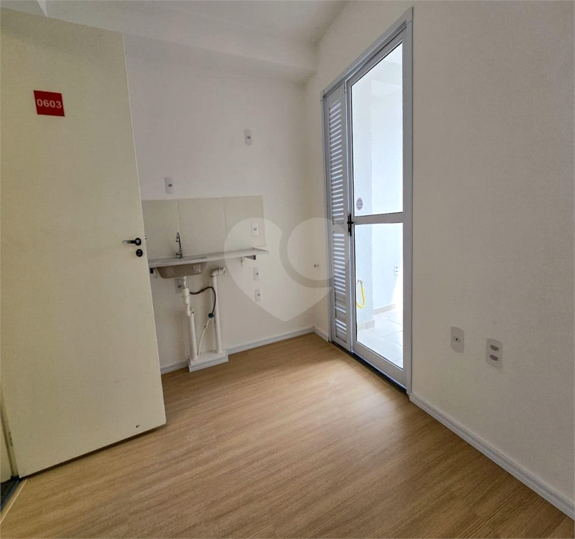 APARTAMENTO DE 28,61 M² COM 01 DORMITÓRIO COM PISO LAMINADO PARA LOCAÇÃO OU VENDA NA CASA VERDE