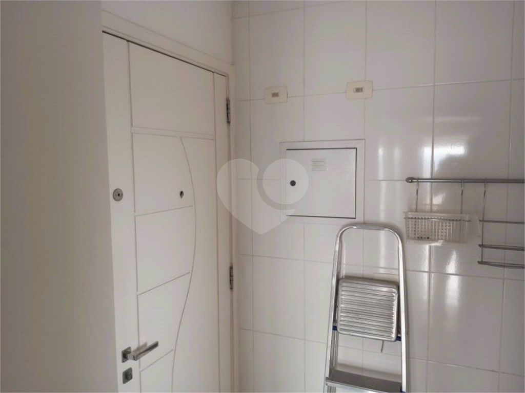 Apartamento de 78 m com 2 dormitórios no bairro do Limão