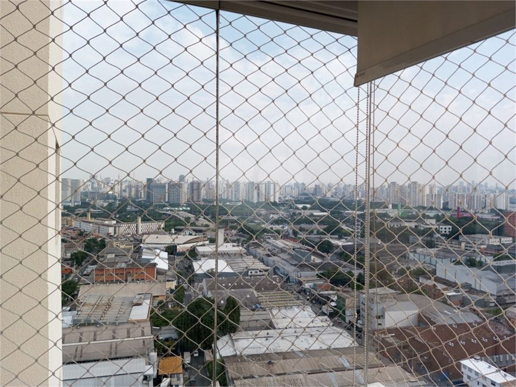 Apartamento de 78 m com 2 dormitórios no bairro do Limão