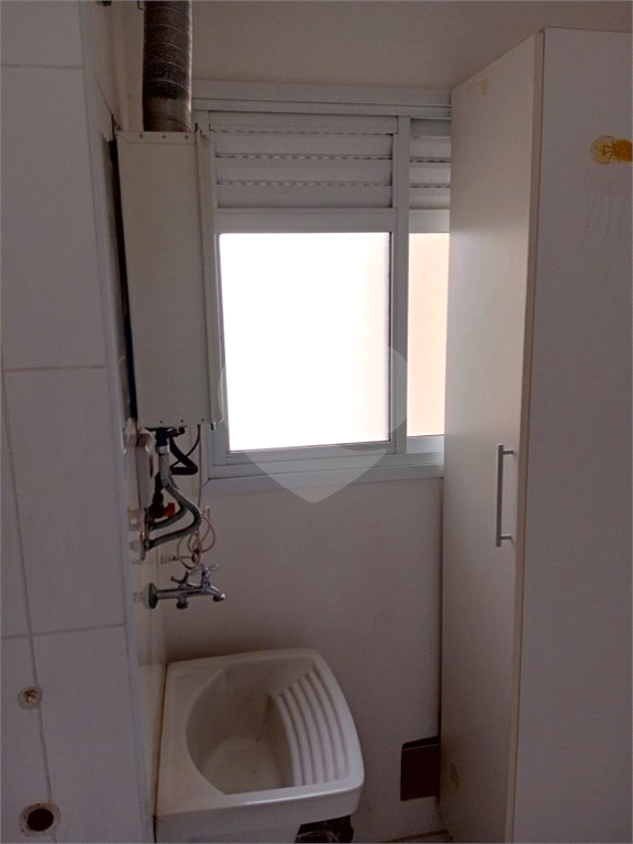 Apartamento de 78 m com 2 dormitórios no bairro do Limão