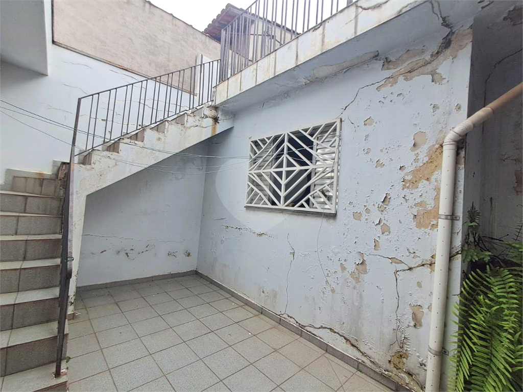 Casa sobrado de 202m² com 3 quartos, 1 suíte quintal grande 3 vagas Vila Romana