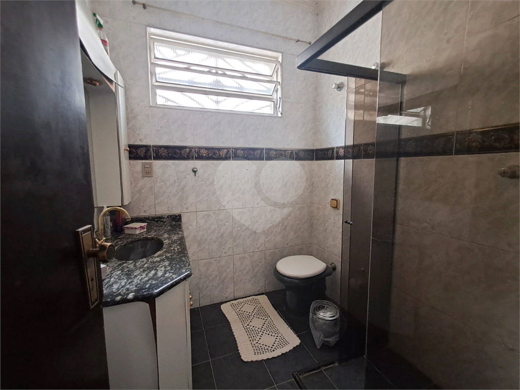 Casa sobrado de 202m² com 3 quartos, 1 suíte quintal grande 3 vagas Vila Romana