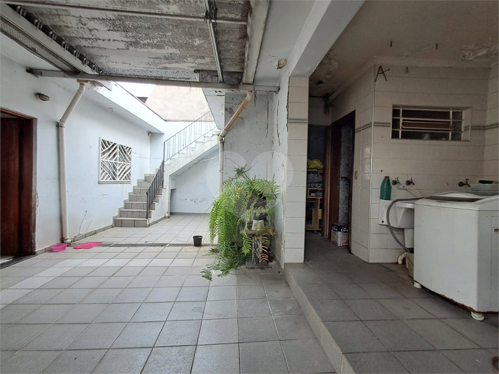 Casa sobrado de 202m² com 3 quartos, 1 suíte quintal grande 3 vagas Vila Romana