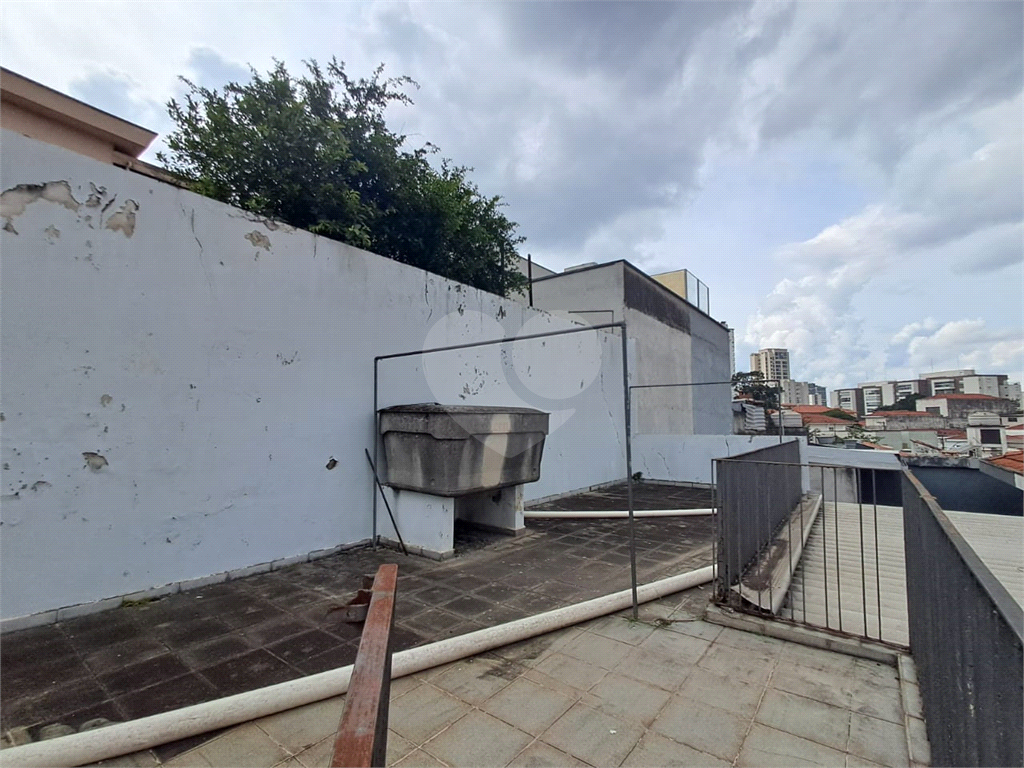 Casa sobrado de 202m² com 3 quartos, 1 suíte quintal grande 3 vagas Vila Romana
