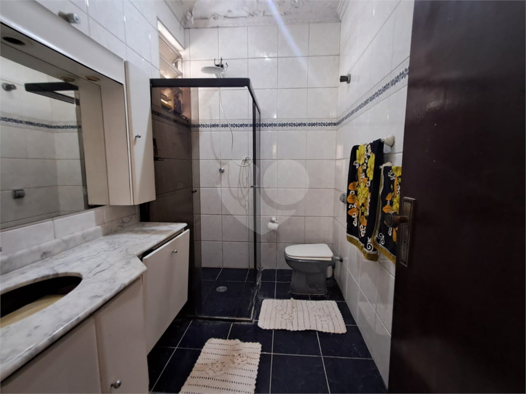 Casa sobrado de 202m² com 3 quartos, 1 suíte quintal grande 3 vagas Vila Romana