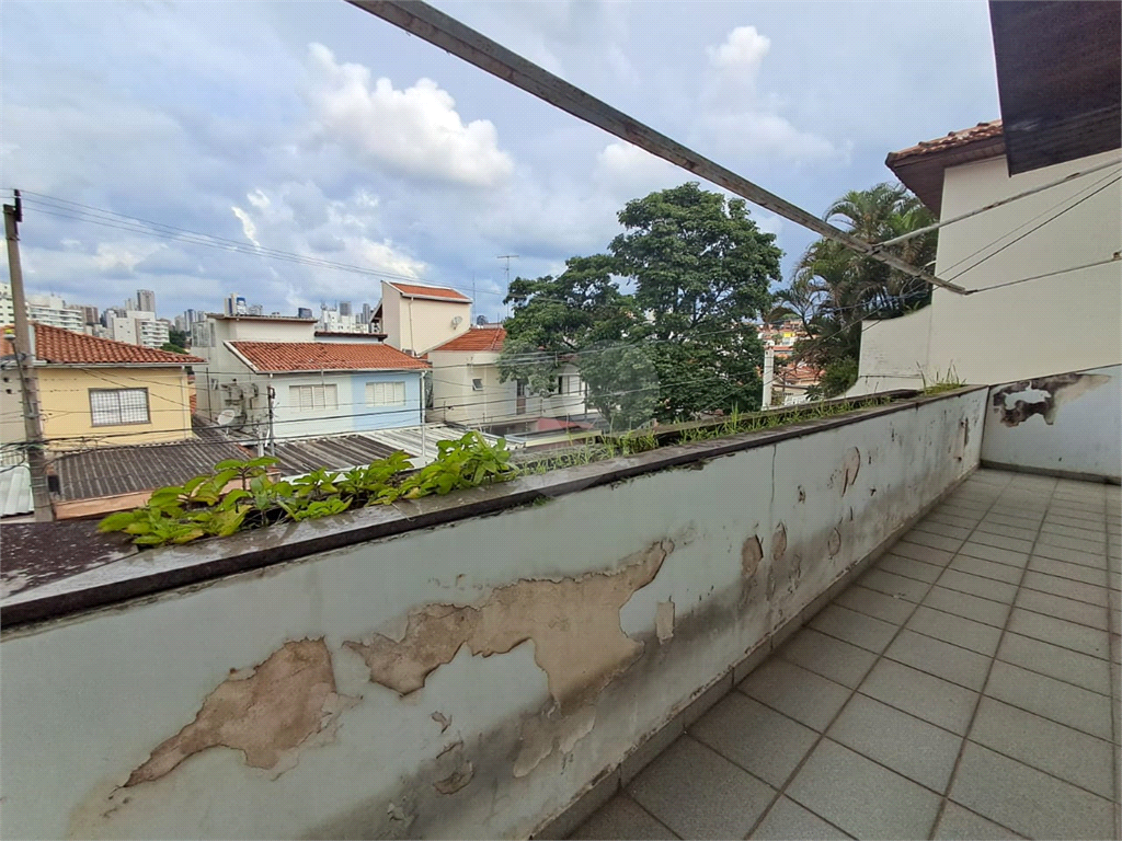 Casa sobrado de 202m² com 3 quartos, 1 suíte quintal grande 3 vagas Vila Romana