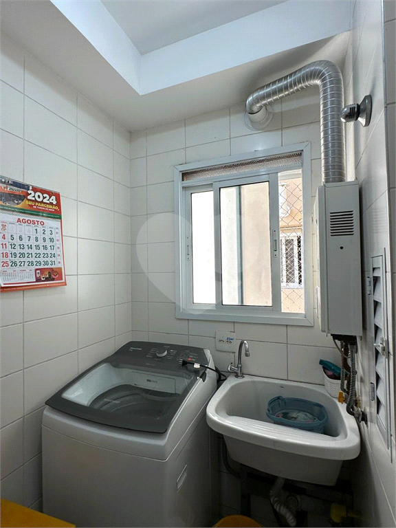 Apartamento 105m²  com 4 Dormitórios, Varanda Gourmet e 2 Vagas – Parque Barueri
