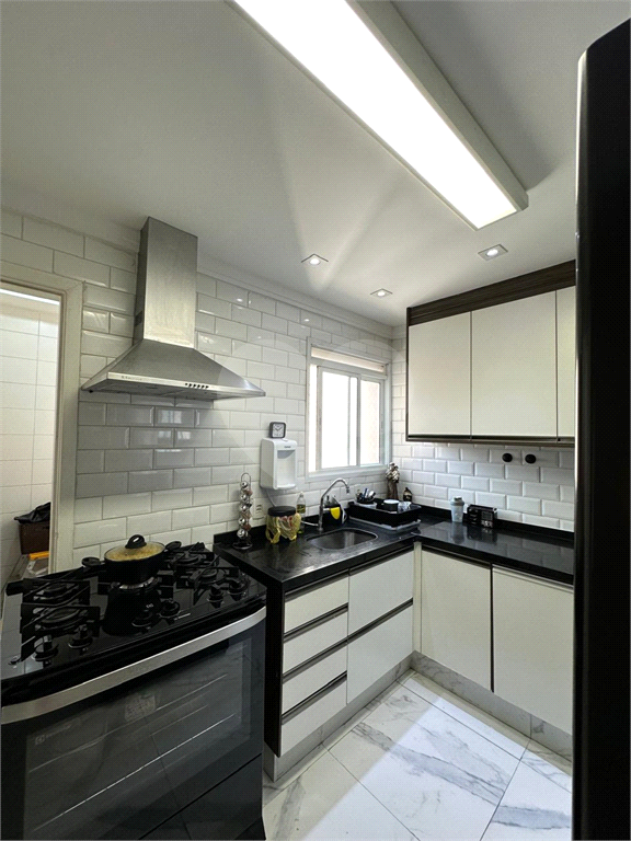 Apartamento 105m²  com 4 Dormitórios, Varanda Gourmet e 2 Vagas – Parque Barueri