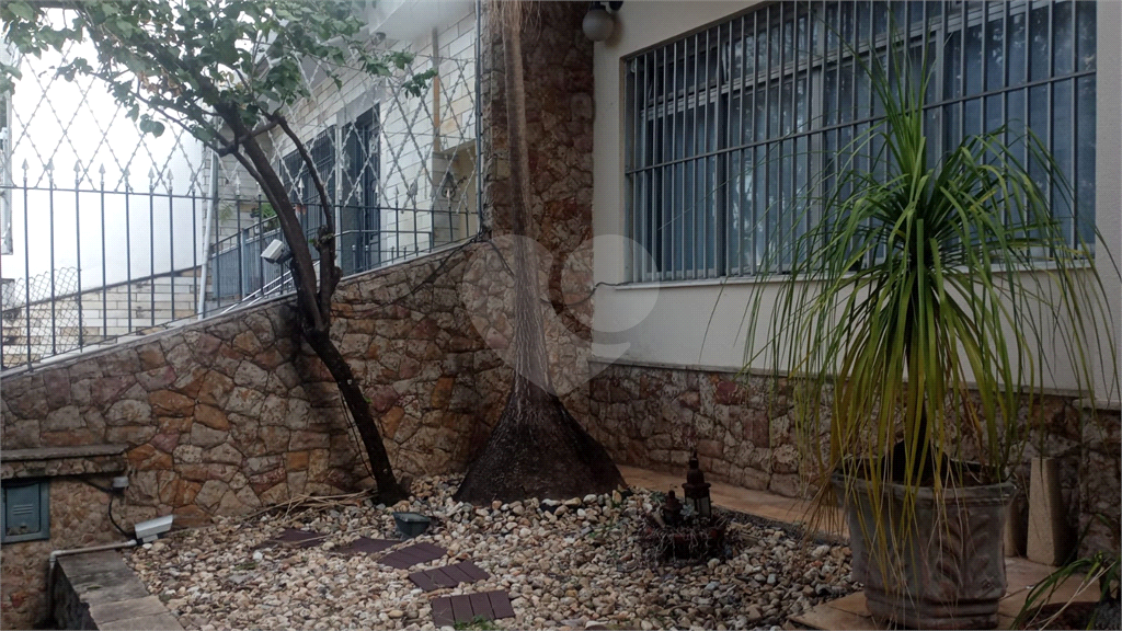 Casa à venda e aluguel com 3 quartos, 273m² - Foto 4