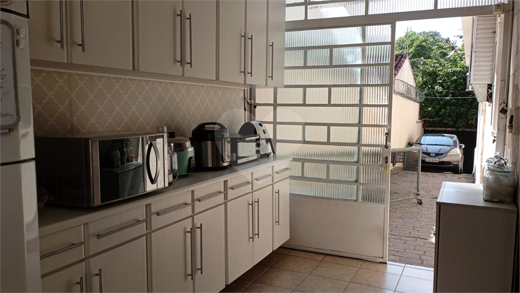Casa à venda e aluguel com 3 quartos, 273m² - Foto 16