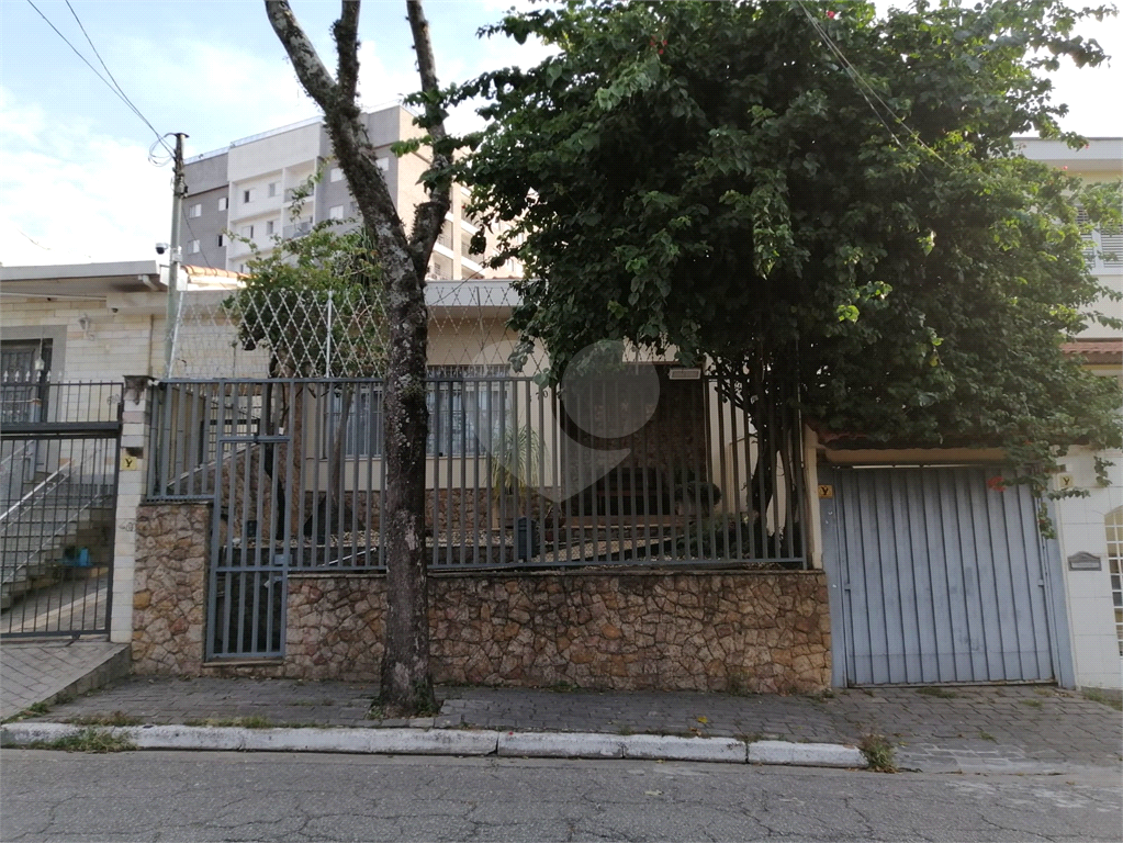 Casa à venda e aluguel com 3 quartos, 273m² - Foto 1
