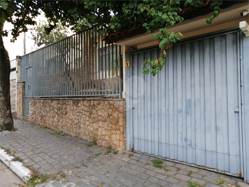 Casa à venda e aluguel com 3 quartos, 273m² - Foto 2