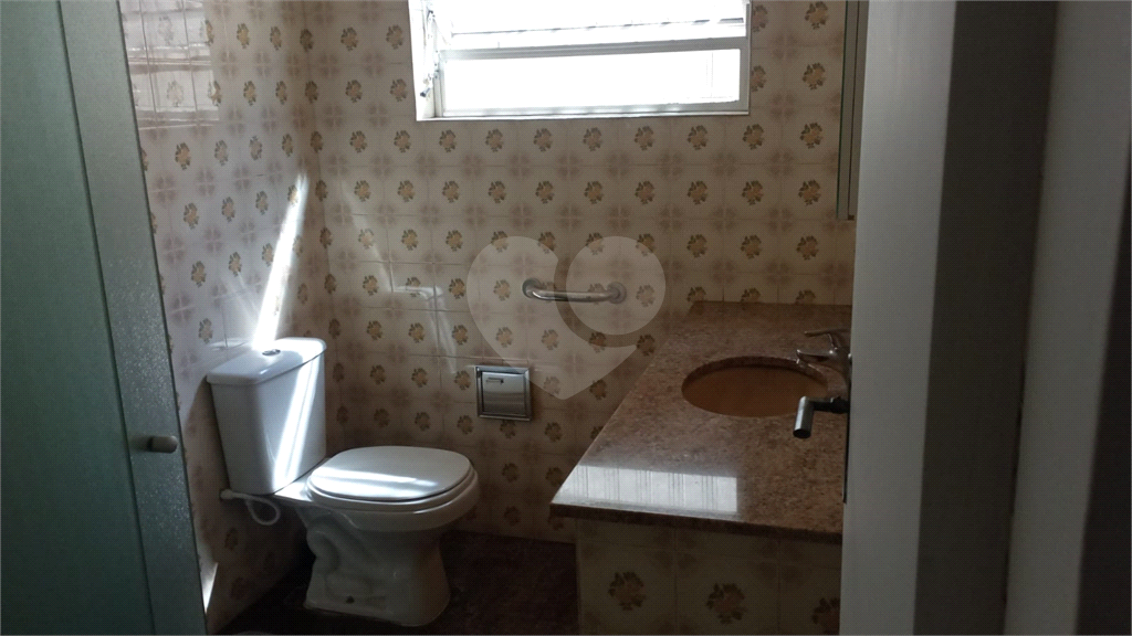 Casa à venda e aluguel com 3 quartos, 273m² - Foto 19