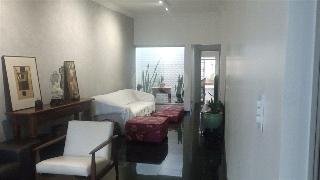 Casa à venda e aluguel com 3 quartos, 273m² - Foto 12