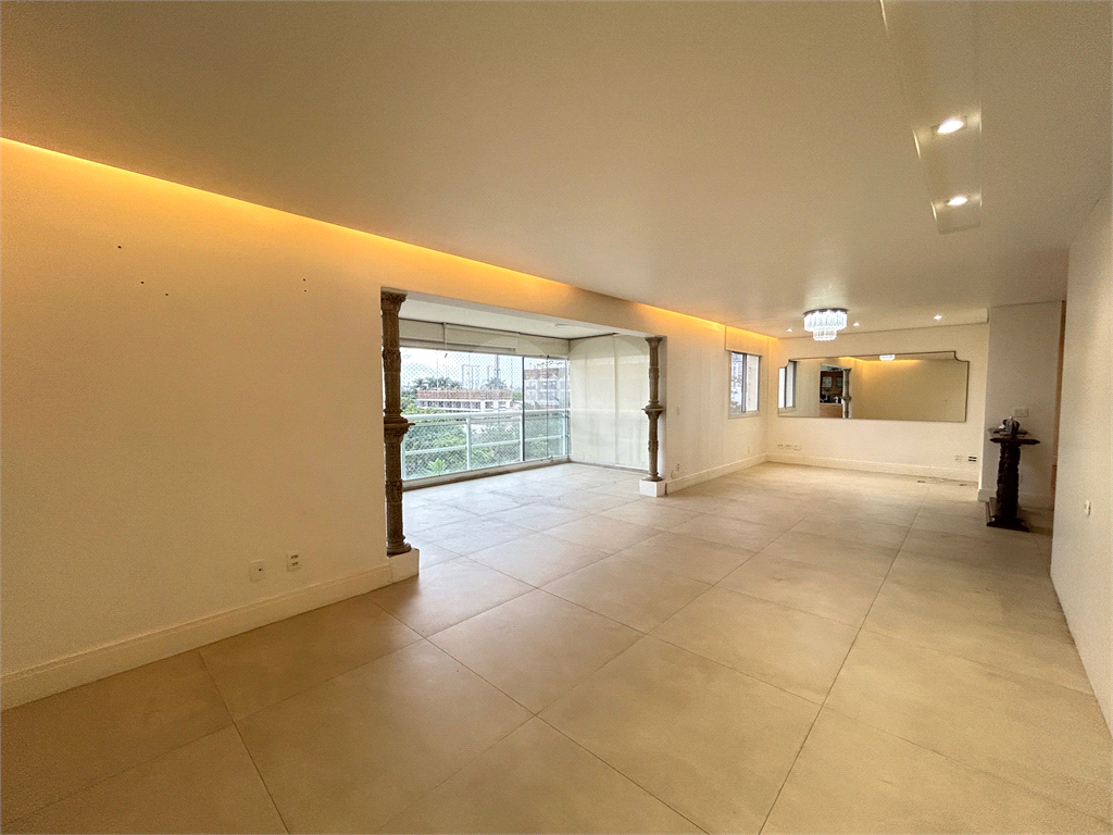 Apartamento na Vila Leopoldina de 158m2 com Hall Privativo 