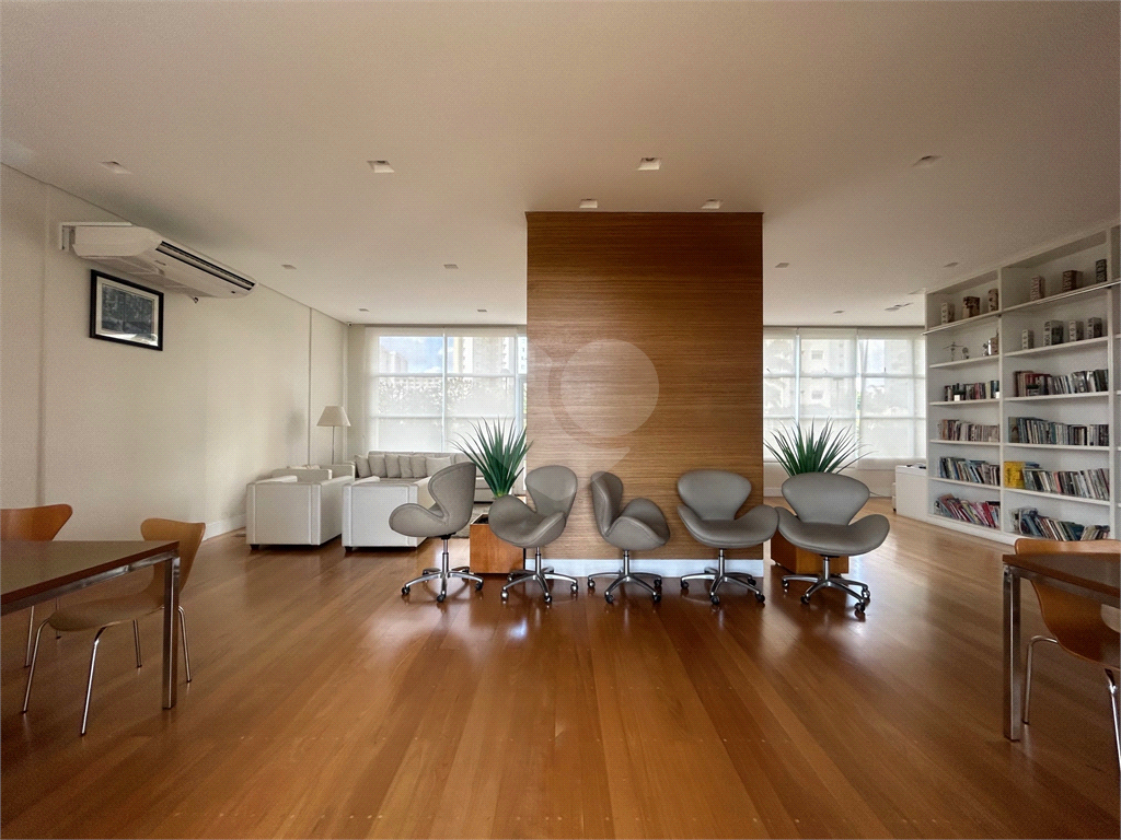 Apartamento na Vila Leopoldina de 158m2 com Hall Privativo com 03 suítes e 03 vagas de Garagem