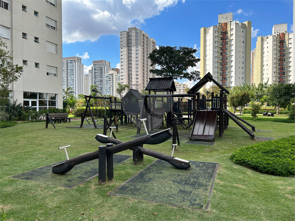 Apartamento na Vila Leopoldina de 158m2 com Hall Privativo com 03 suítes e 03 vagas de Garagem