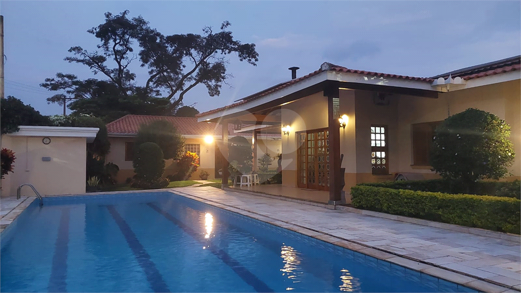 Casa à venda com 3 quartos, 230m² - Foto 16
