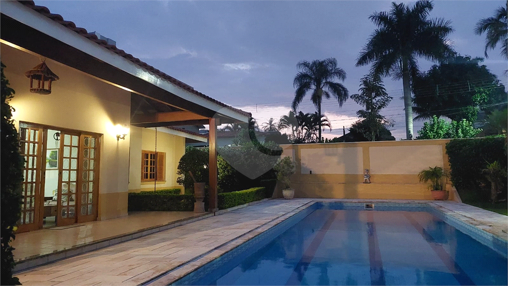 Casa à venda com 3 quartos, 230m² - Foto 24