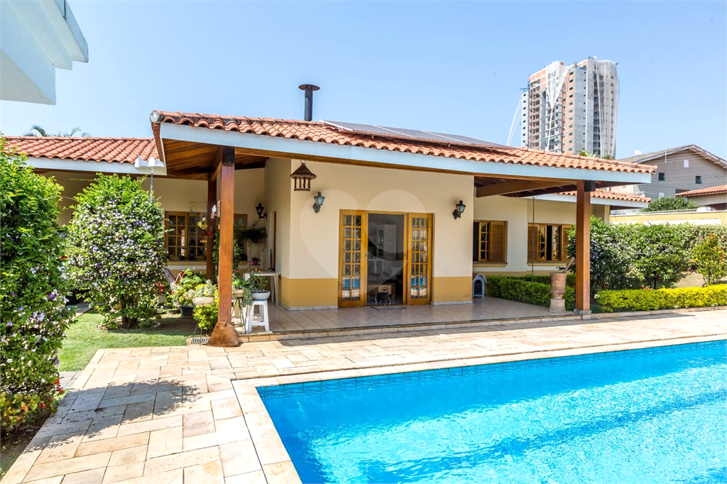 Casa à venda com 3 quartos, 230m² - Foto 10