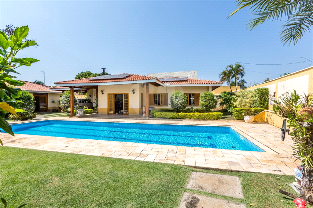 Casa à venda com 3 quartos, 230m² - Foto 11