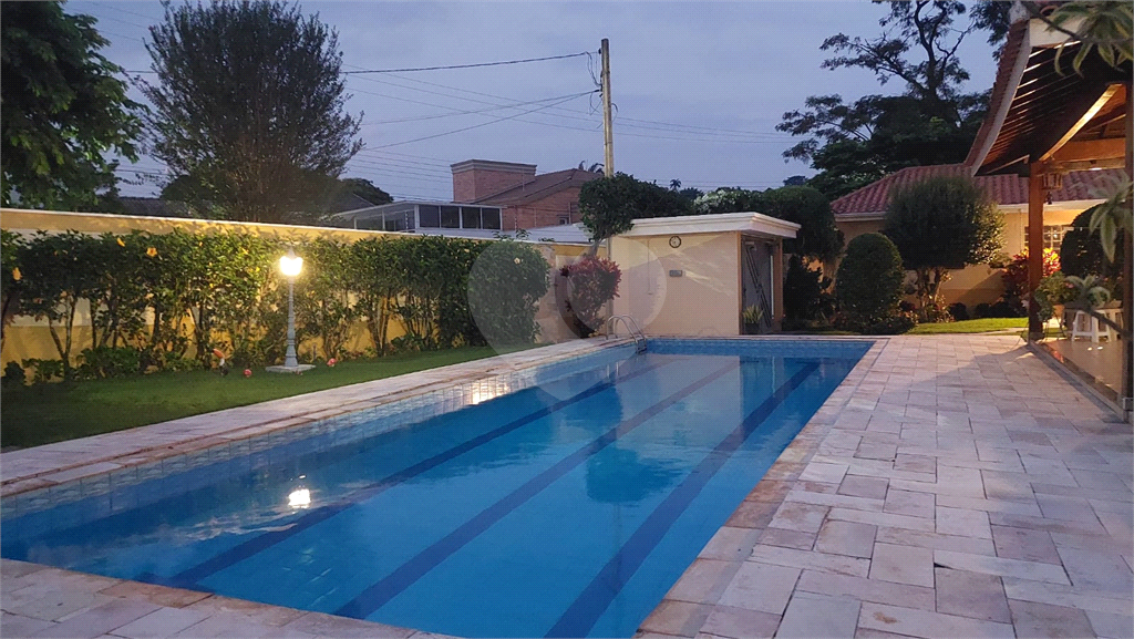 Casa à venda com 3 quartos, 230m² - Foto 27