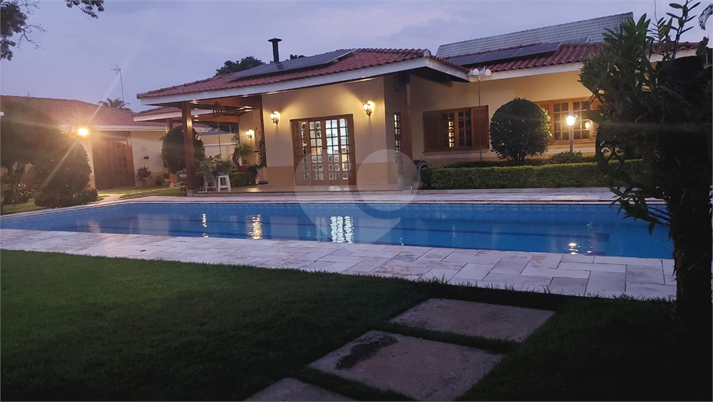 Casa à venda com 3 quartos, 230m² - Foto 17