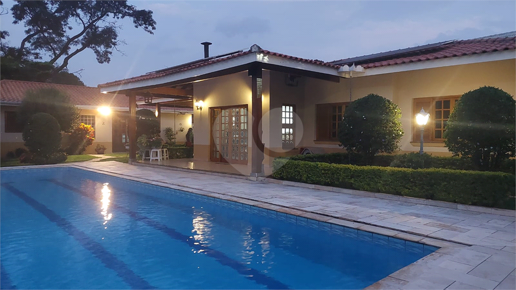 Casa à venda com 3 quartos, 230m² - Foto 18