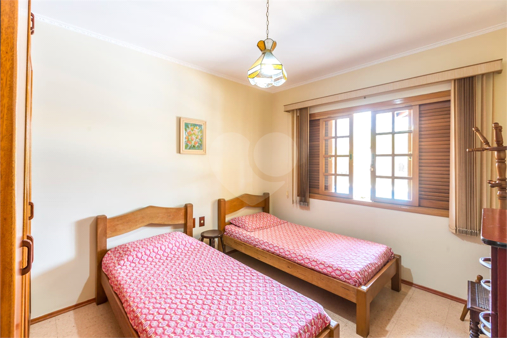 Casa à venda com 3 quartos, 230m² - Foto 9