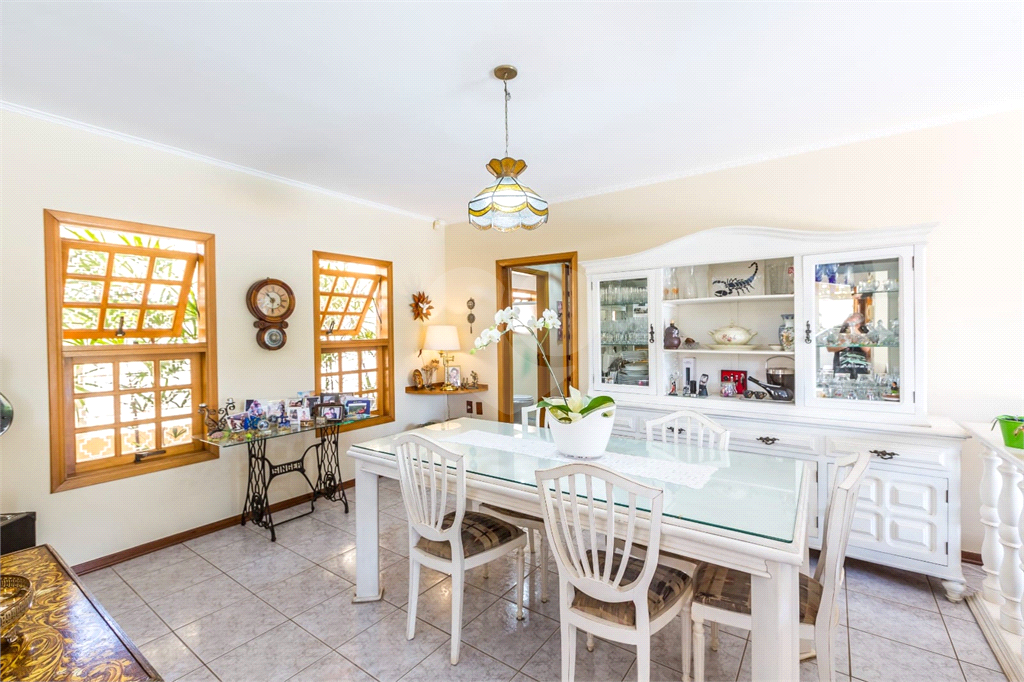 Casa à venda com 3 quartos, 230m² - Foto 5