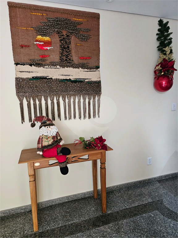 Apartamento na Praia das Pitangueiras, no Guarujá. 4 quartos, 3 suítes, 2 vagas! 