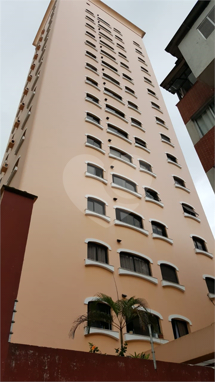 Apartamento na Praia das Pitangueiras, no Guarujá. 4 quartos, 3 suítes, 2 vagas! 