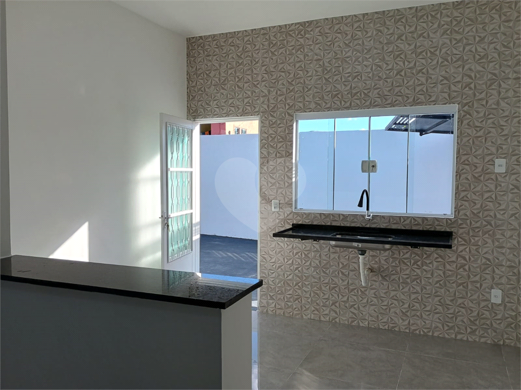 Casa à venda com 2 quartos, 83m² - Foto 11