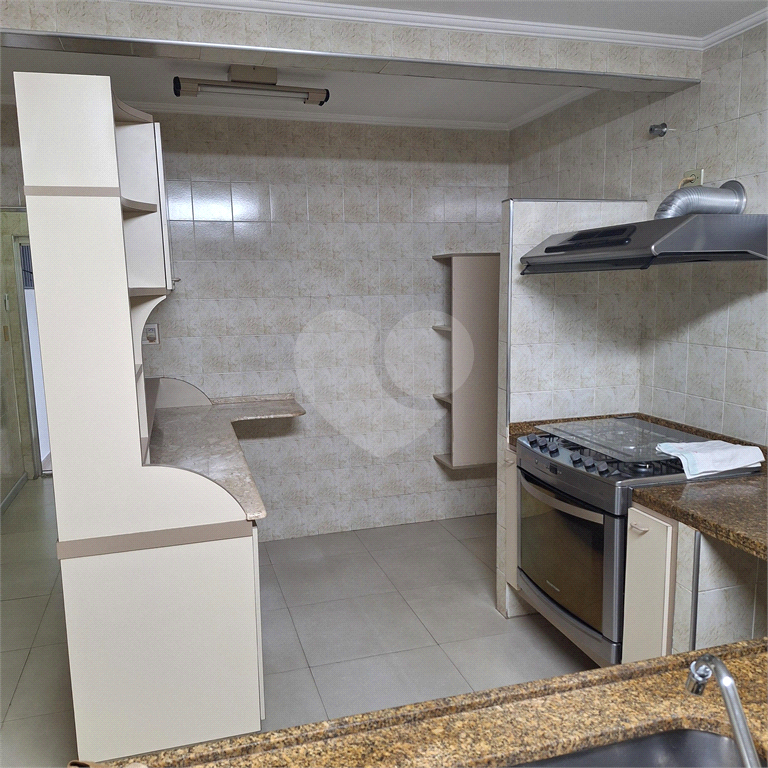 Sobrado para locação próximo ao Shopping Park Santana em rua sem saída 03 dormitórios e 02 vagas de garagem 