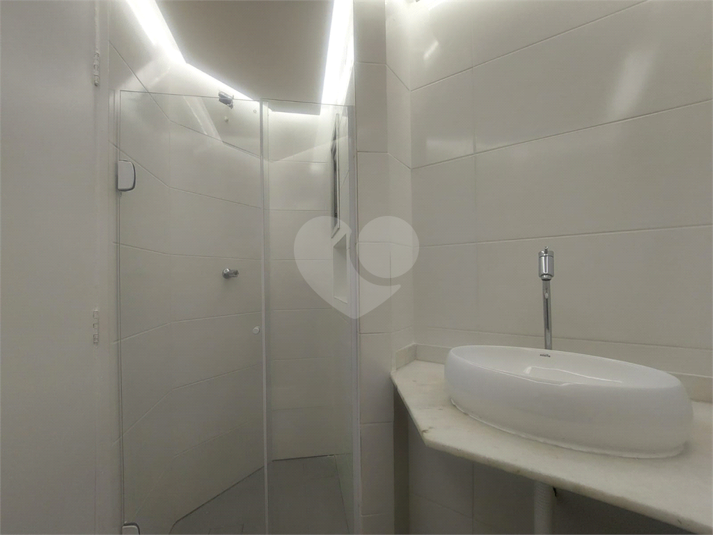 PINHEIROS - LINDO APARTAMENTO REFORMADO 