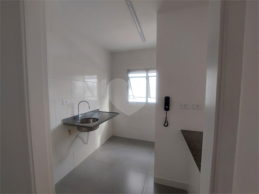PINHEIROS - LINDO APARTAMENTO REFORMADO 
