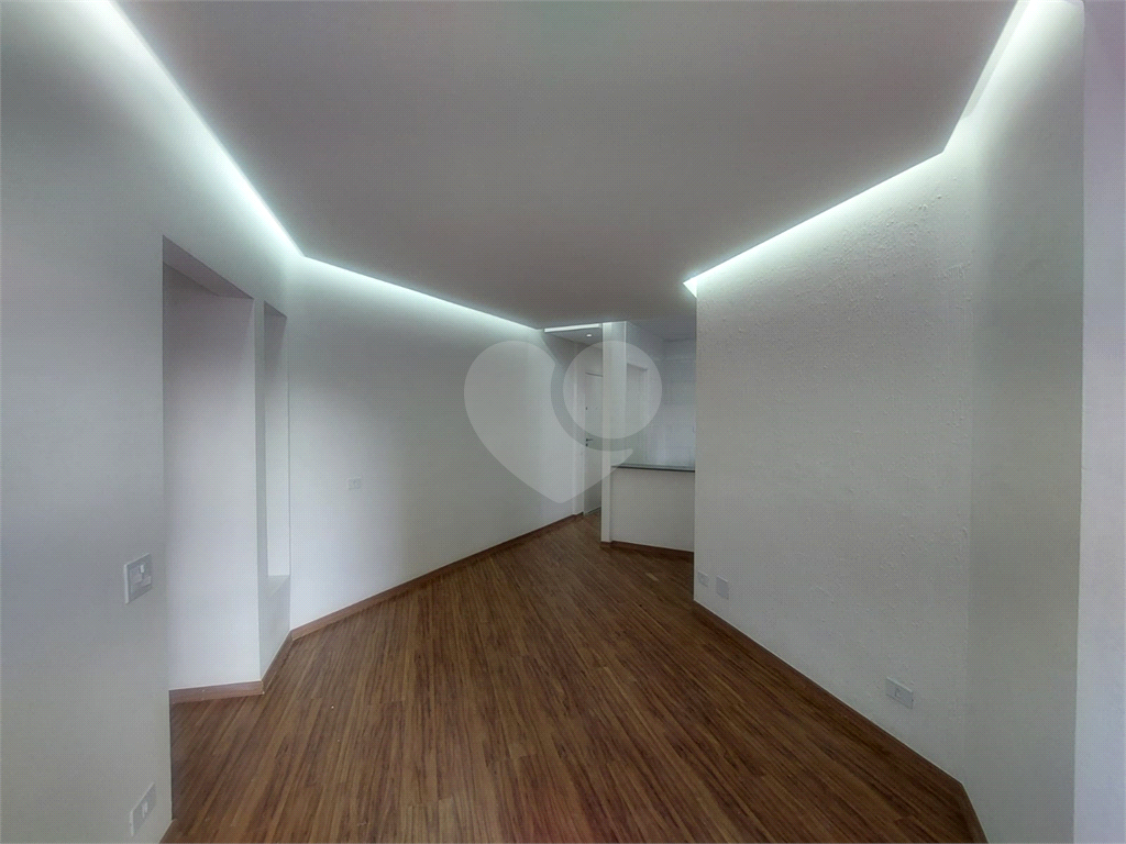 PINHEIROS - LINDO APARTAMENTO REFORMADO 