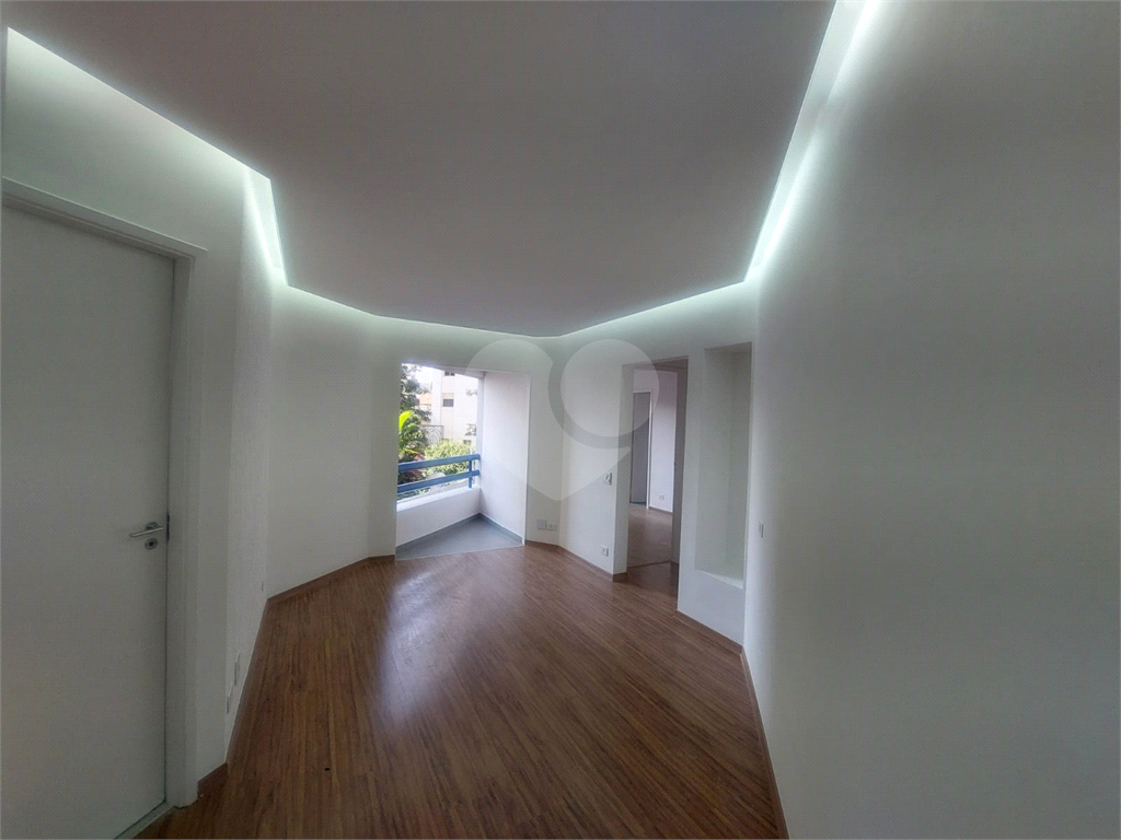 PINHEIROS - LINDO APARTAMENTO REFORMADO 