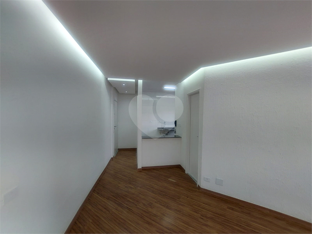 PINHEIROS - LINDO APARTAMENTO REFORMADO 