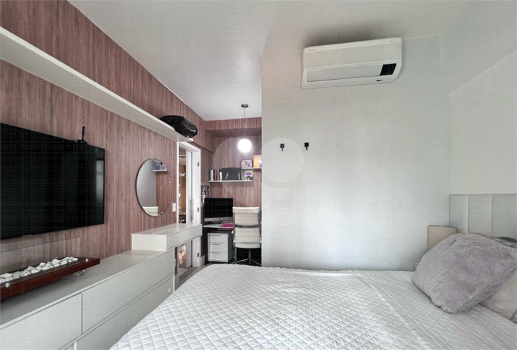 APARTAMENTO em SANTANA