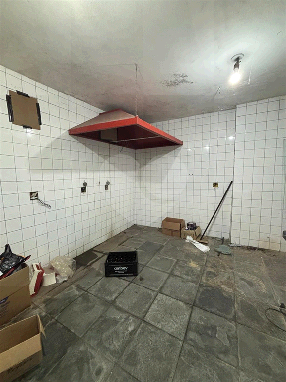 Galpão Comercial na Serra da Cantareira com 700m² AC em 2580m² de terreno, 80 vagas