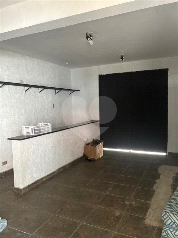 Galpão Comercial na Serra da Cantareira com 700m² AC em 2580m² de terreno, 80 vagas