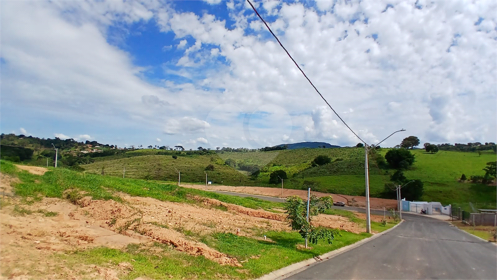 TERRENO DE ALTO PADRAO EM CONDOMINIO FECHADO