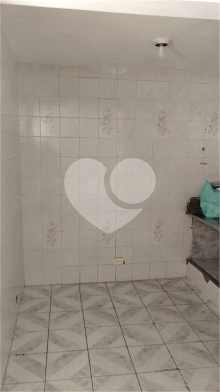 Casa à Venda na Vila Maria | 300 m² | 7 dormitórios (1 suíte) | 5 vagas!