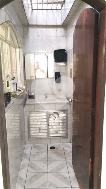 Casa à Venda na Vila Maria | 300 m² | 7 dormitórios (1 suíte) | 5 vagas!