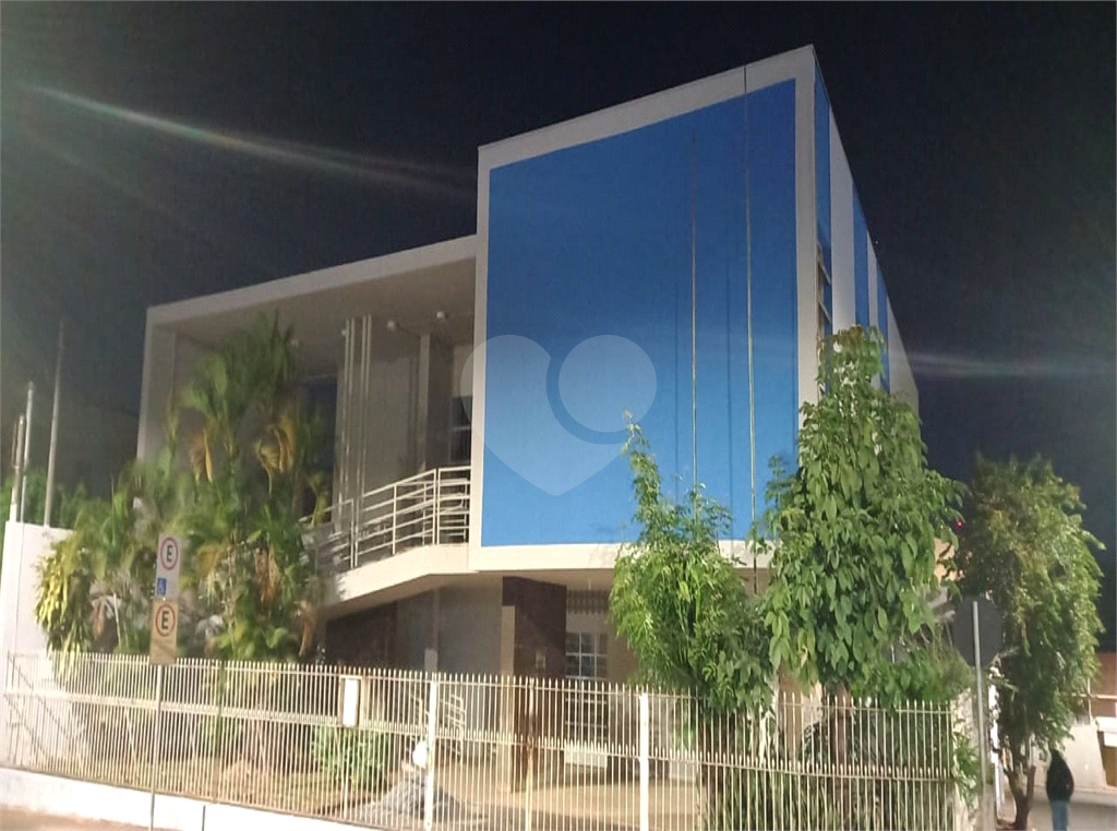 PRÉDIO INTEIRO em BELA VISTA