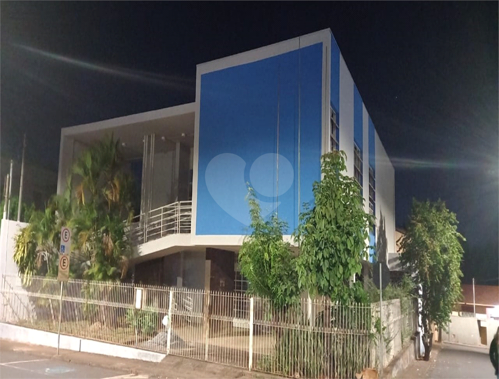 PRÉDIO INTEIRO em BELA VISTA
