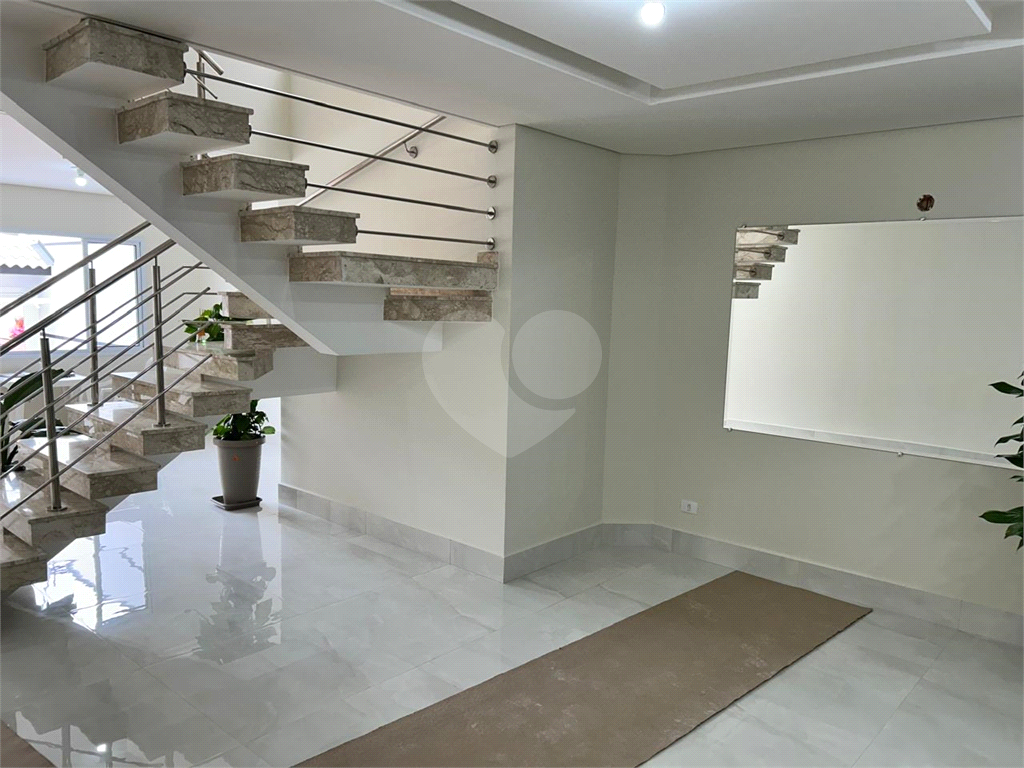 Casa à venda Nova Santana – 147m², 3 dormitórios, 4 banheiros e 2 vagas!