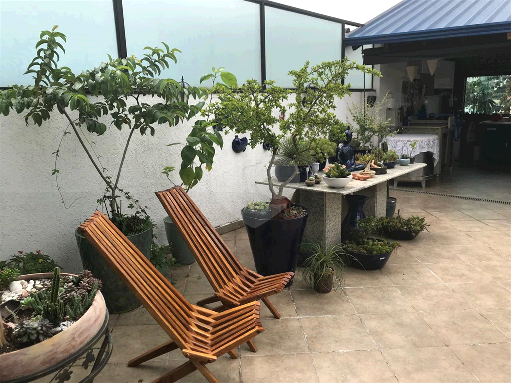 Casa à venda e aluguel com 3 quartos, 500m² - Foto 5