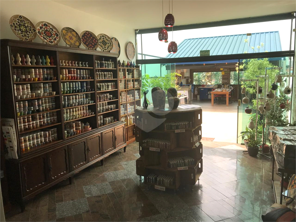 Casa à venda e aluguel com 3 quartos, 500m² - Foto 16